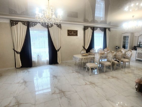 Особняк  1.5 км від Галицького перехрестя м.Львів