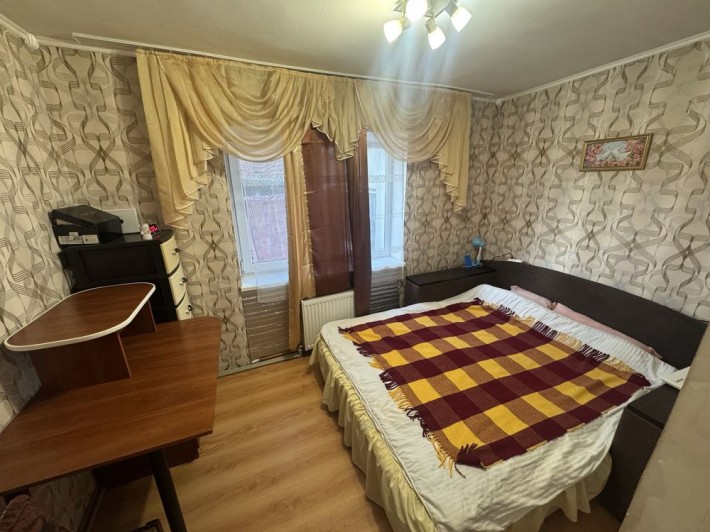 Продам чястину будинку з окремим подвірʼям - фото 1