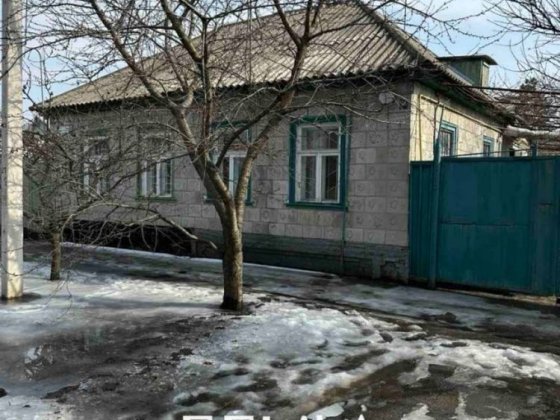 Половина будинку р-н.Новомиколаївка