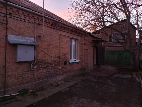 Продам частину будинку