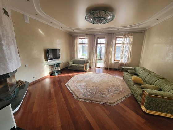 Продаж будинок вул. Крип'якевича  (паркова зона) Львів