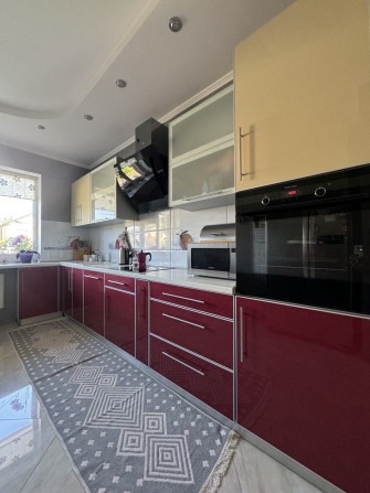 Продаж будинку Зарванці, центр - фото 1