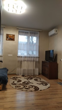 Продам частину будинку з ремонтом - фото 1