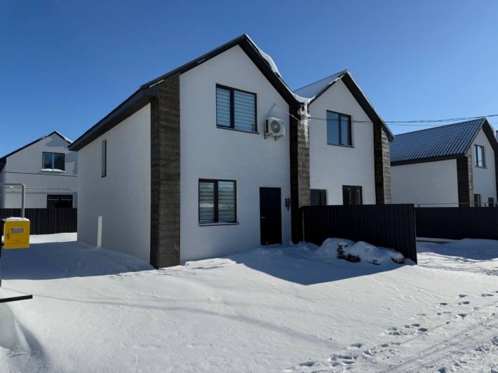 Продам дуплекс з ремонтом - фото 1