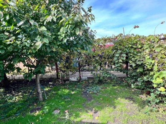 Продам будинок на Фонтані—близько до моря та затишний приватний сектор