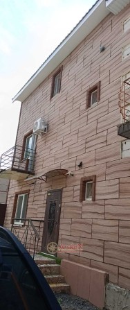 3-х комн. таунхаус с ремонтом и своим двориком - фото 1