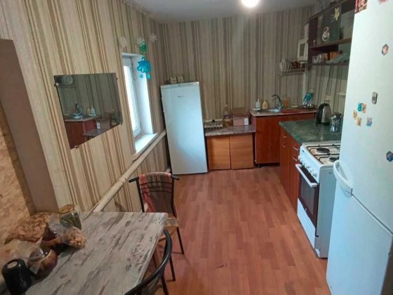 Продам капітальний житловий будинок, 10 хвилин від метро Індустріальна