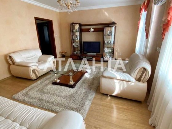 Дом с ремонтом и мебелью. Пересыпский район. Одесса