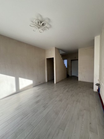 Таунхаус з РЕМОНТОМ/ 2 хв від КИЄВА ! / ГАЗ/ без комісії - фото 1