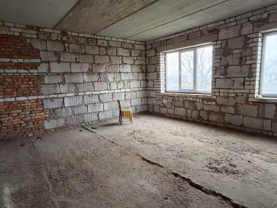 Продаж 2 поверхового будинку   на пров. Залізничний  Цена 25000 т.у.е Миколаїв