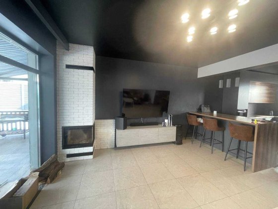 Продам современный комфортный дом с участком в Царском селе Кротова