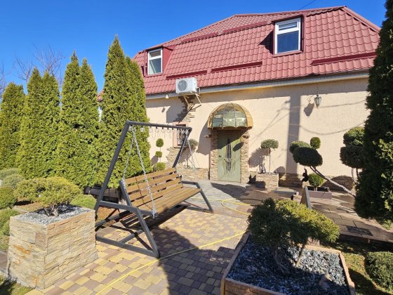 Продам елітний будинок мікрорайон Шкільний