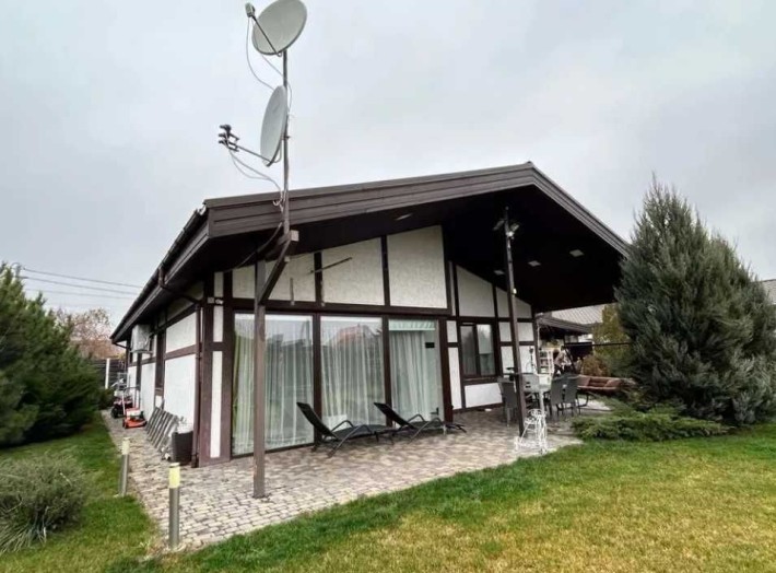 В продаже  дом в коттеджном городке Европейский квартал(5454) - фото 1