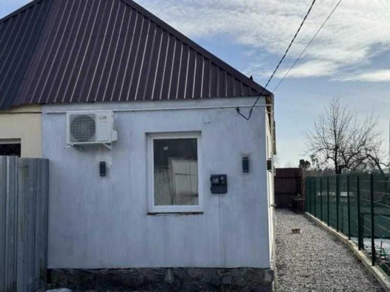 1/2 дома с отдельным  двором Харьков