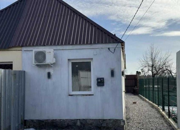 1/2 дома с отдельным  двором - фото 1