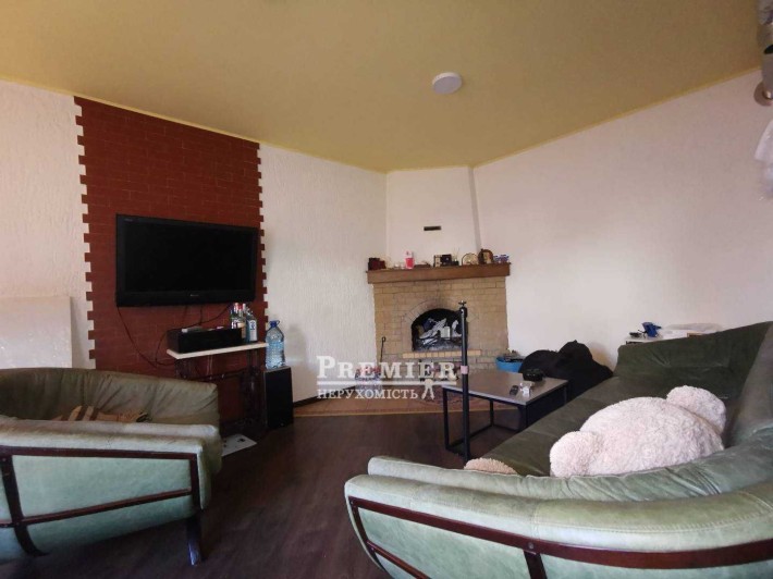 Продам будинок з ремонтом на 4 сотках, автономне опалення - фото 1