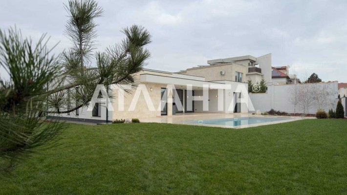 Одноэтажный дом элит класса на 10.66 сотках в Совиньоне - фото 1