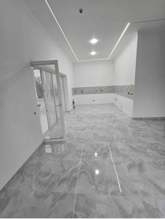 Продам будинок 245 кв.м 2 поверхи, підвал Святошинський район - фото 1