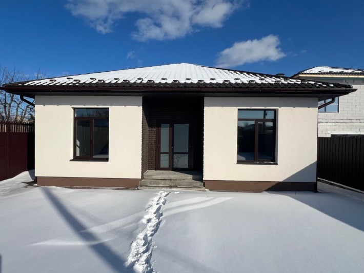 Продаж сучасного одноповерхового будинку 140м2 поруч Києва! - фото 1