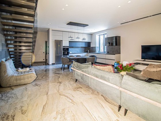 Продаж 2-поверхового котеджу в елітному селищі Park House Харьков