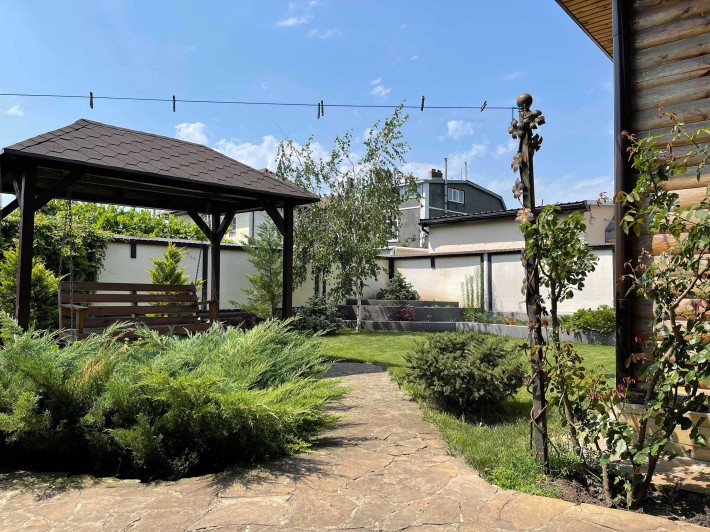 Продам современный двухэтажный дом на Ленпоселке - фото 1