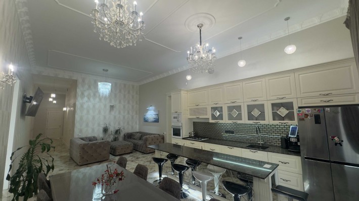 ТЕПЛЫЙ Капитальный Хозяйский дом с РЕМОНТОМ! Гараж, Подвал, Бассейн - фото 1