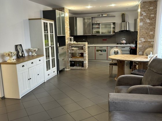 Срочно продаётся уютный дом на Дмитрия Донского!