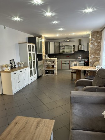 Срочно продаётся уютный дом на Дмитрия Донского! - фото 1