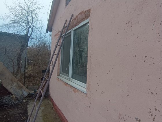 Продам часть дома и летнюю кухню на Ленпоселке