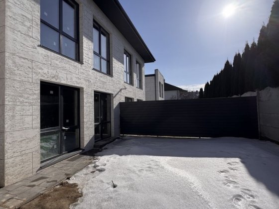 Сучасний дуплекс 110 м² поблизу Києва на Софіївській Борщагівці. Софиевская Борщаговка