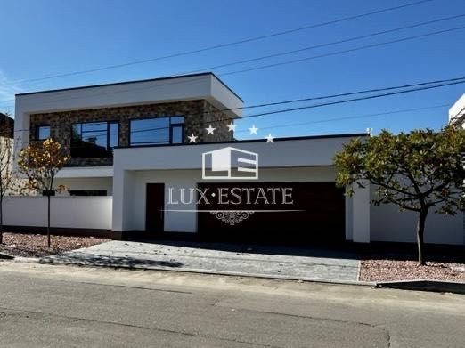 Идеальный дом в стиле Hi-Tech на Петропавловской Борщаговке - фото 1