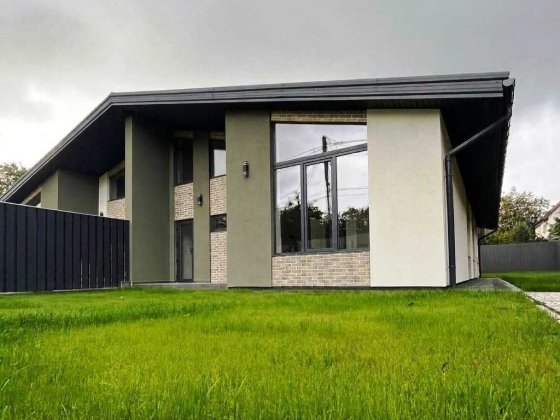 Дуплекс на вул. Довгій: Газ, центральні комунікації, 90м² Одеса