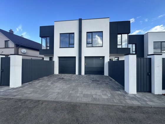 Нові дуплекси на Петропавлівській Борщагівці. Заселена вулиця, газ, Петропавлівська Борщагівка