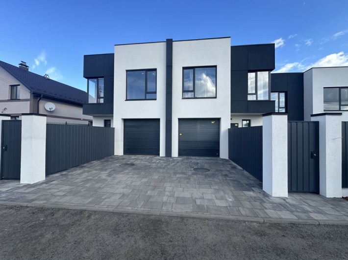 Нові дуплекси на Петропавлівській Борщагівці. Заселена вулиця, газ, - фото 1