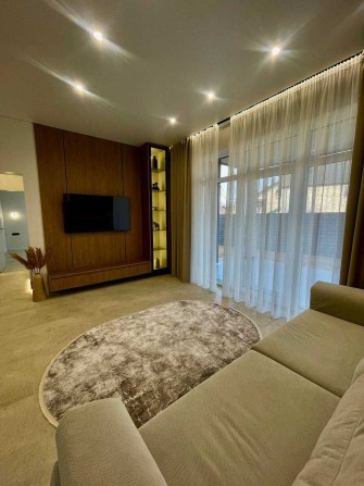 Продаж будинку з дизайнерським ремонтом/Ліцей №1 через дорогу/Без % - фото 1