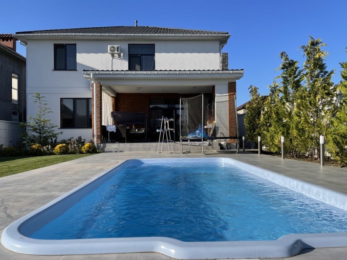 Совиньон. Новый дом.  Ремонтом. Бассейн. Участок 7,5 сотки. - фото 1