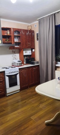 Продам 1/2  дома - фото 1