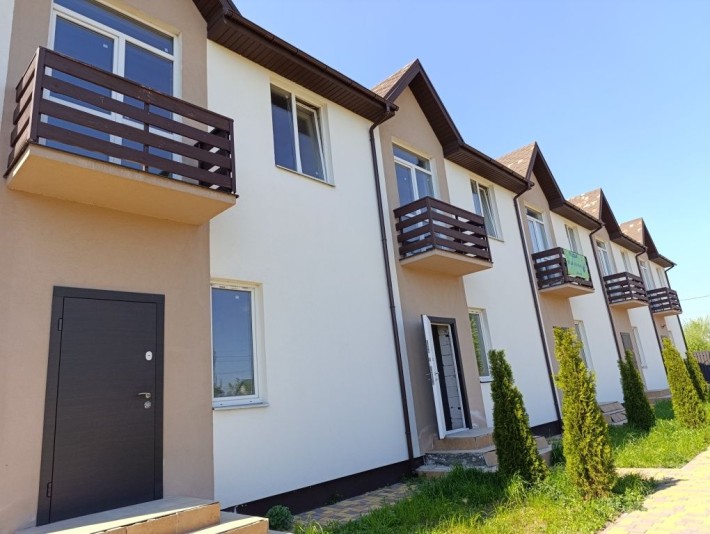 Сучасний таунхаус у зручній локації — ідеальне житло для вашої родини! - фото 1