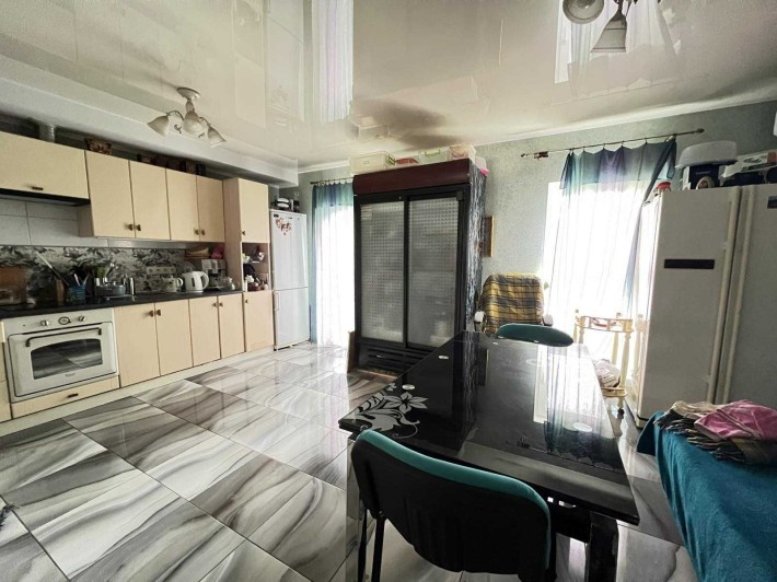 Таунхаус новой постройки с ремонтом. - фото 1