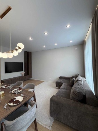 Сучасний дуплекс 125 м² з двором Заїжджай і живи - фото 1