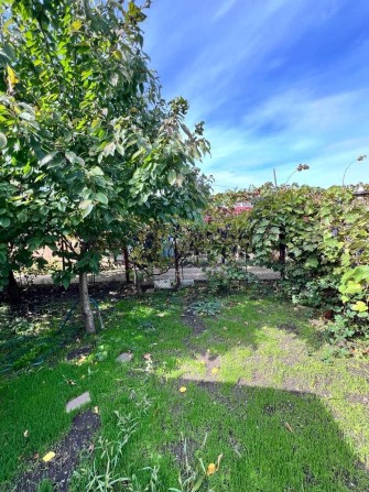 Продам затишний будинок на Фонтані — всього 10 хвилин до моря! - фото 1