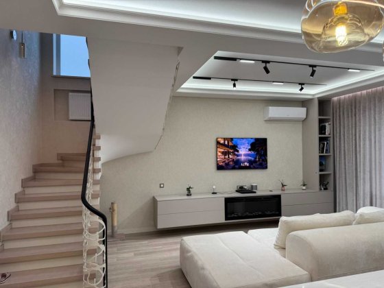 Частный дом с дизайнерским ремонтом на Таирова близость Моря Одесса