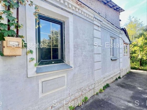 Продам дом Харьков под реконструкцию участок 10 соток