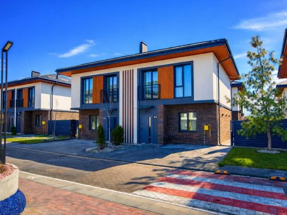 Продам будинок Ремонт Меблі Техніка