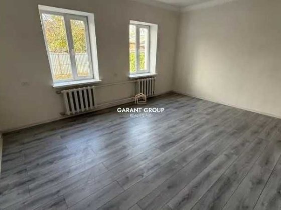 Будинок з ремонтом / Хаджибейський район