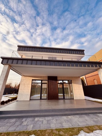 Ексклюзивна пропозиція! Сучасний будинок преміум-класу з басейном - фото 1