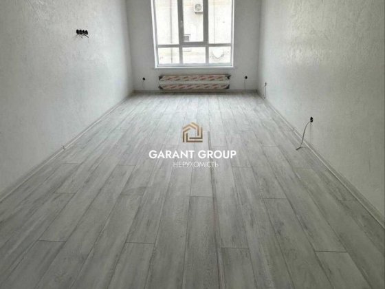 Таунхаус з  ремонтом біля моря