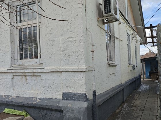 Продам две части дома 60тыс.дол. Харків