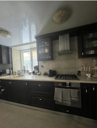 Дом в центре пос. Высокий. Старт -85000$. - фото 1