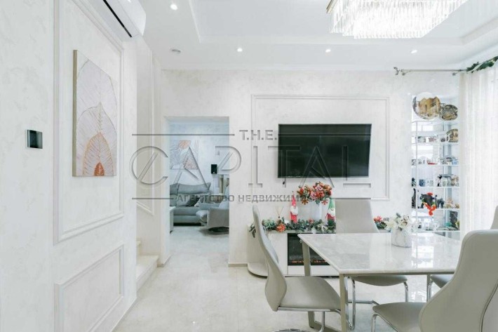 Продажа дома ТАУНХАУС с ремонтом Софиевская Борщаговка ВИД НА ОЗЕРО - фото 1